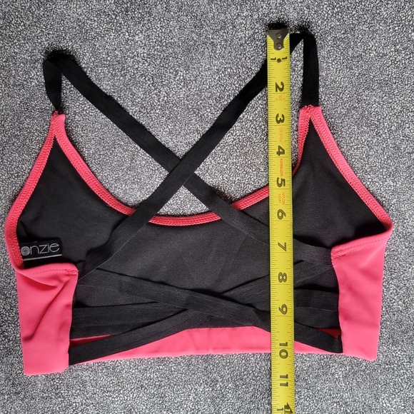 Onzie crisscross strappy back sports bra - Picture 5 of 5